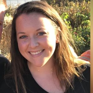 Meet your Posher, Alicia